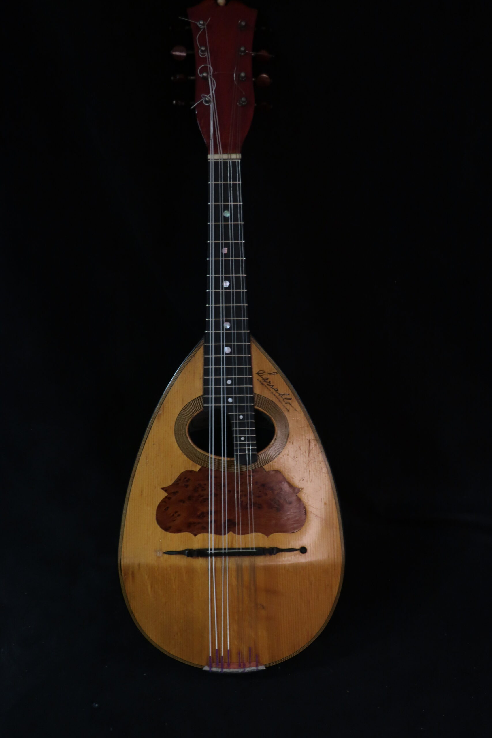 Mandoline napolitaine de 1907 signée Acoulon